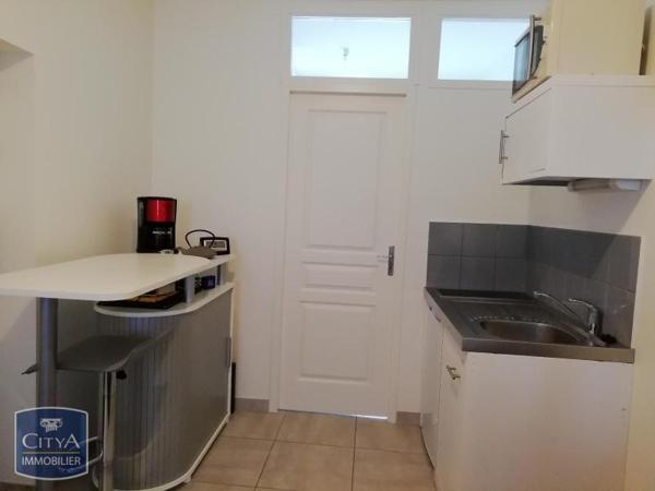 Appartement à louer 1 pièce 14.36m² Laval (53000)