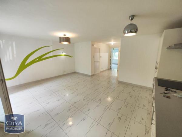 Appartement à louer 2 pièces 64.73m²