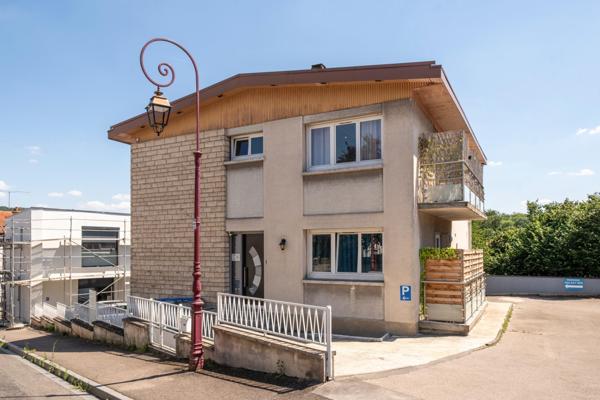 Immeuble avec deux appartements !