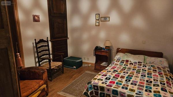 Maison à restaurer à vendre à Le Gua en Charente-Maritime (17600), ref : Ref 02055   
centre ville