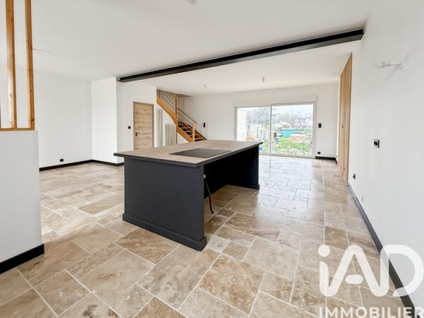 Maison à vendre 4 pièces 115 m² Moret-Loing-et-Orvanne