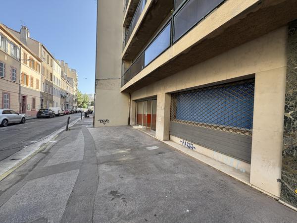 Marseille (13005) Local commercial - 340m2 - 6 Stationnements - Marseille 5ème