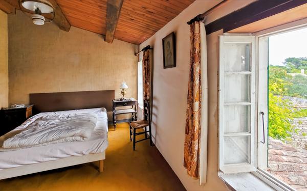 Maison à vendre    8 pièces •  Le Bois-Plage-en-Ré