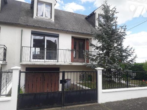 Maison à vendre à Saint-Aignan (41110) en Loir-et-Cher (41)

Maison à vendre sur la commune d...