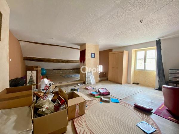 Maison à vendre    4 pièces •  Scey-sur-Saône-et-Saint-Albin