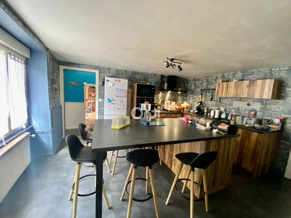 Maison à vendre    4 pièces •  Scey-sur-Saône-et-Saint-Albin