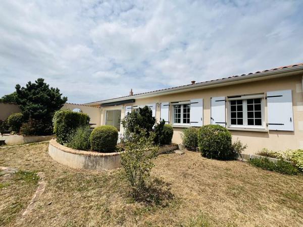 Maison à vendre 192 240 € Confolens 5 p 137 m² DPE C