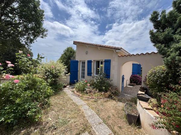 Maison à vendre 192 240 € Confolens 5 p 137 m² DPE C