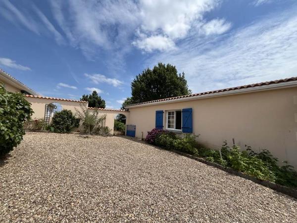 Maison à vendre 192 240 € Confolens 5 p 137 m² DPE C