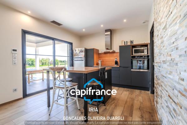 Maison contemporaine de plain-pied d'environ 144 m²-Quartier résidentiel recherché à PENNE D'AGENAIS (47)