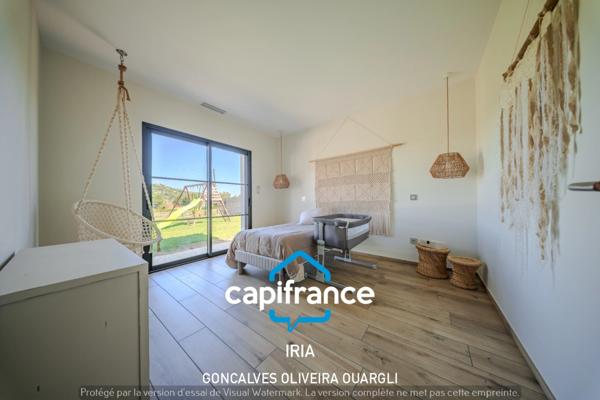 Maison contemporaine de plain-pied d'environ 144 m²-Quartier résidentiel recherché à PENNE D'AGENAIS (47)