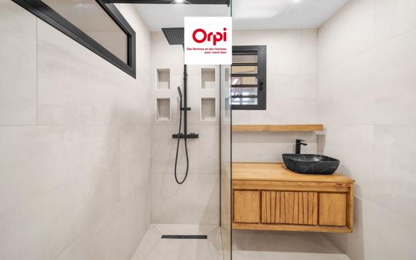 Maison à vendre    4 pièces • 77 m2 Saint-Pierre