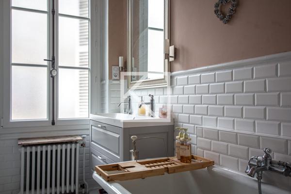 Maison bourgeoise au coeur du triangle d'or