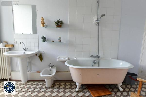 Maison à louer à Laval en Mayenne (53000), ref : 53004-L375