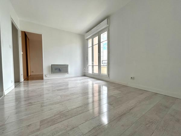 Appartement Carrieres Sous Poissy 2 pièce(s) 35 m2 €155 000 ** - Référence 9236