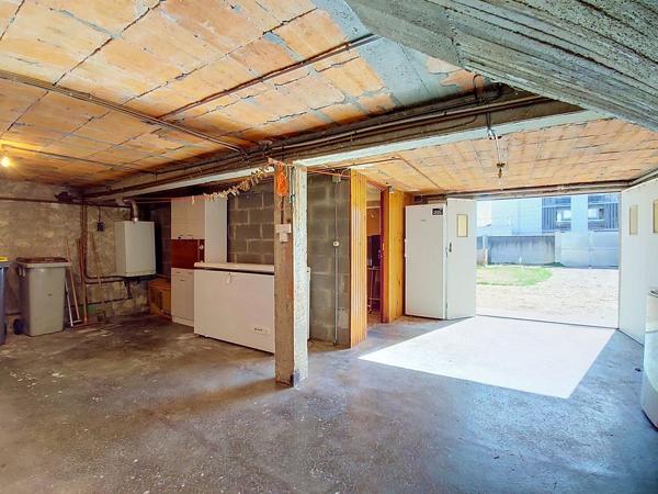 Maison
         5 pièces
        - 75 m² 119 000 € *