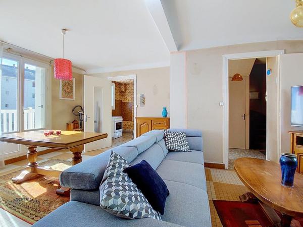 Maison
         5 pièces
        - 75 m² 119 000 € *