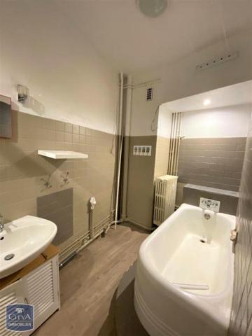 Appartement à louer 3 pièces 65.75m²