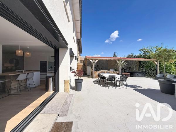 Maison à vendre 7 pièces 247 m² La Maxe