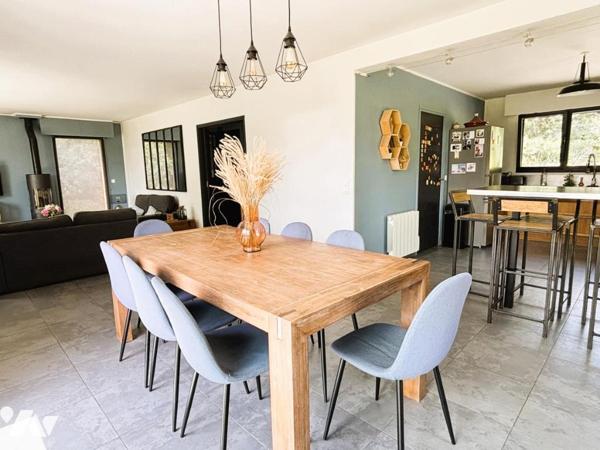 LESQUIN Belle Maison individuelle de 130 m² - 4 chambres - bureau sur une parcelle  de 921 m².
