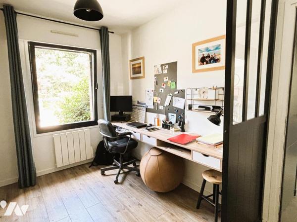 LESQUIN Belle Maison individuelle de 130 m² - 4 chambres - bureau sur une parcelle  de 921 m².