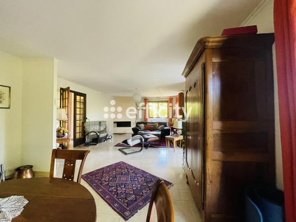Maison 5 pièces - 130 m² Exclusivité efficity