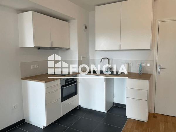 Location Appartement 2 pièces 41.77 m² - 9 ALLEE HENRI DUNANT Joinville-le-pont 94340