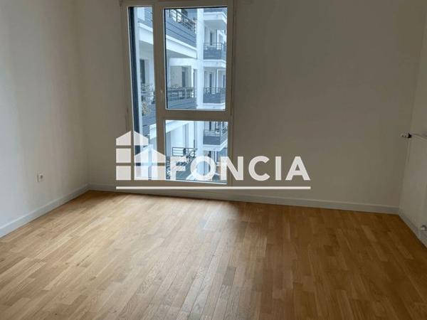 Location Appartement 2 pièces 41.77 m² - 9 ALLEE HENRI DUNANT Joinville-le-pont 94340