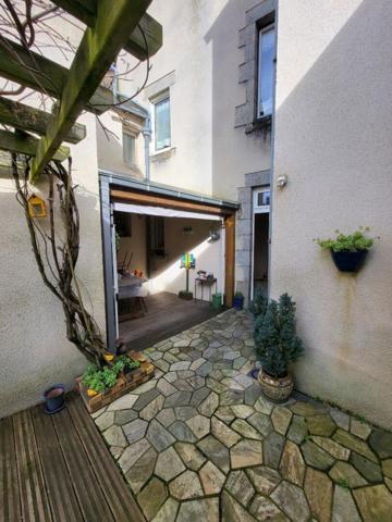 Maison à Montsûrs