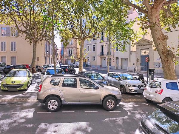 Lot de 3 chambres et 1 garage idéalement situées !