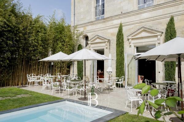 Le Bouscat, Hôtel 8 Chambres -  420 m² à vendre