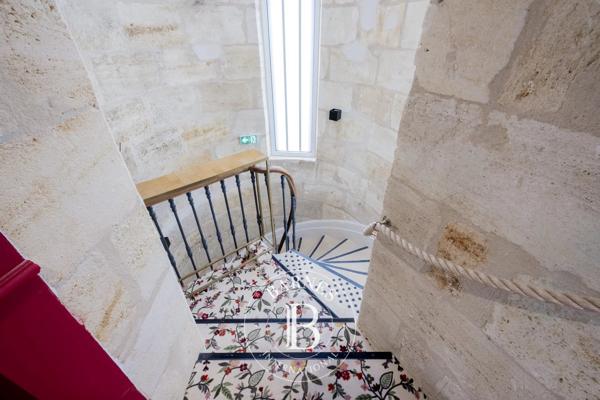 Le Bouscat, Hôtel 8 Chambres -  420 m² à vendre
