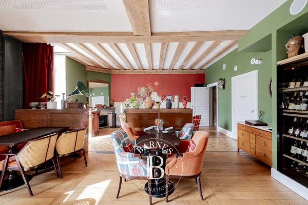 Le Bouscat, Hôtel 8 Chambres -  420 m² à vendre