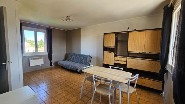 Appartement Nimes 1 pièce(s) 28.05 m2