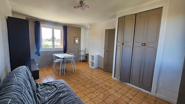 Appartement Nimes 1 pièce(s) 28.05 m2