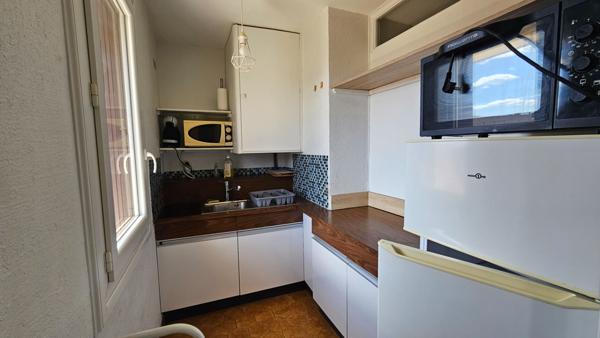 Appartement Nimes 1 pièce(s) 28.05 m2