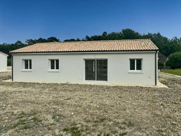 Maison à vendre    4 pièces •  Saint-Astier