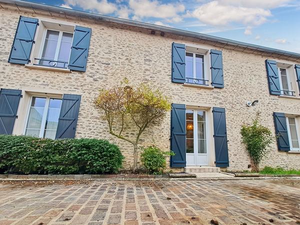 MAISON DE CHARME PROCHE ANGERVILLE