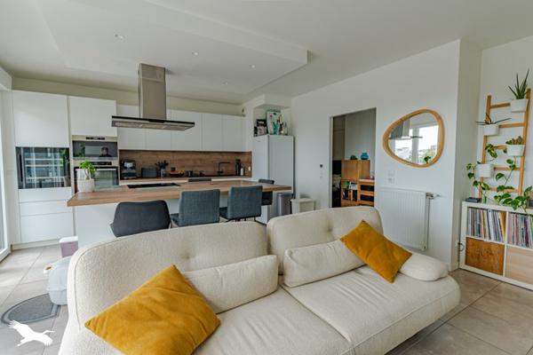 Appartement à vendre |                                       Bordeaux |                                        4 pièces  |  86 m²