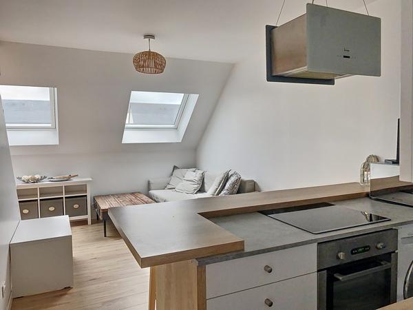 À vendre - Maison individuelle, 8 pièces située à Tours (37000)