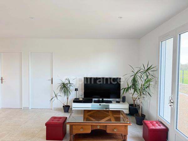 Maison contemporaine de 2024 – 133 m² – 3 chambres – Terrain 781 m² hors lotissement