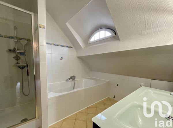 Appartement 4 pièces de 111 m² à Forbach (57600)