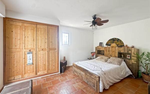 Maison à vendre    6 pièces •  Tourrettes-sur-Loup