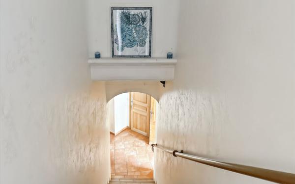 Maison à vendre    6 pièces •  Tourrettes-sur-Loup