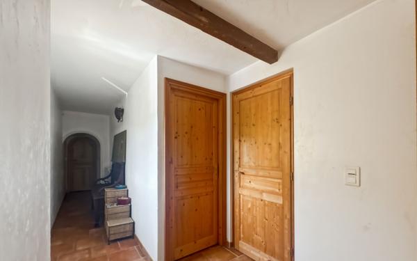 Maison à vendre    6 pièces •  Tourrettes-sur-Loup