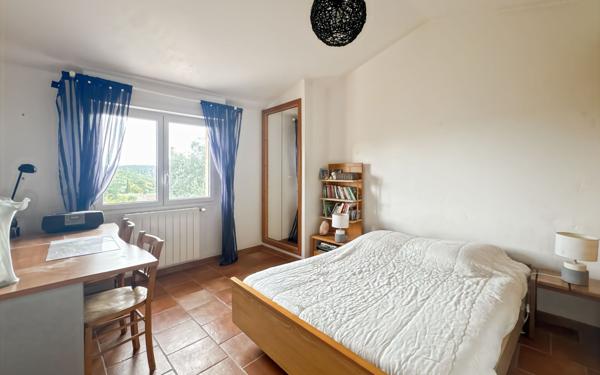 Maison à vendre    6 pièces •  Tourrettes-sur-Loup