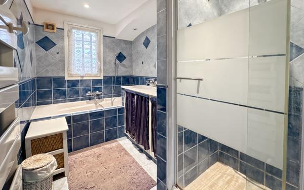 Maison à vendre    6 pièces •  Tourrettes-sur-Loup