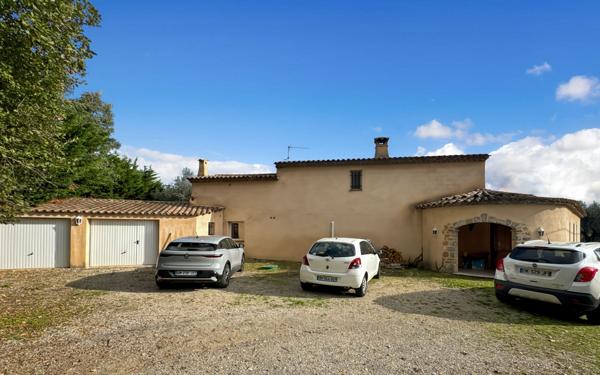 Maison à vendre    6 pièces •  Tourrettes-sur-Loup