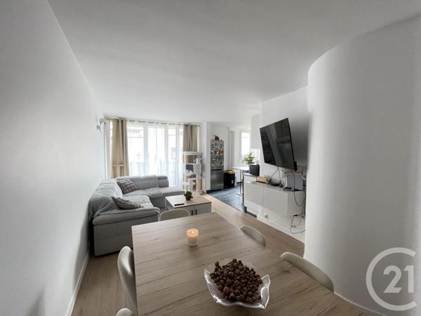 Appartement F4 à vendre  4 pièces - 83,28 m 2   ELANCOURT  - 78