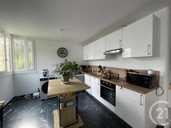 Appartement F4 à vendre  4 pièces - 83,28 m 2   ELANCOURT  - 78